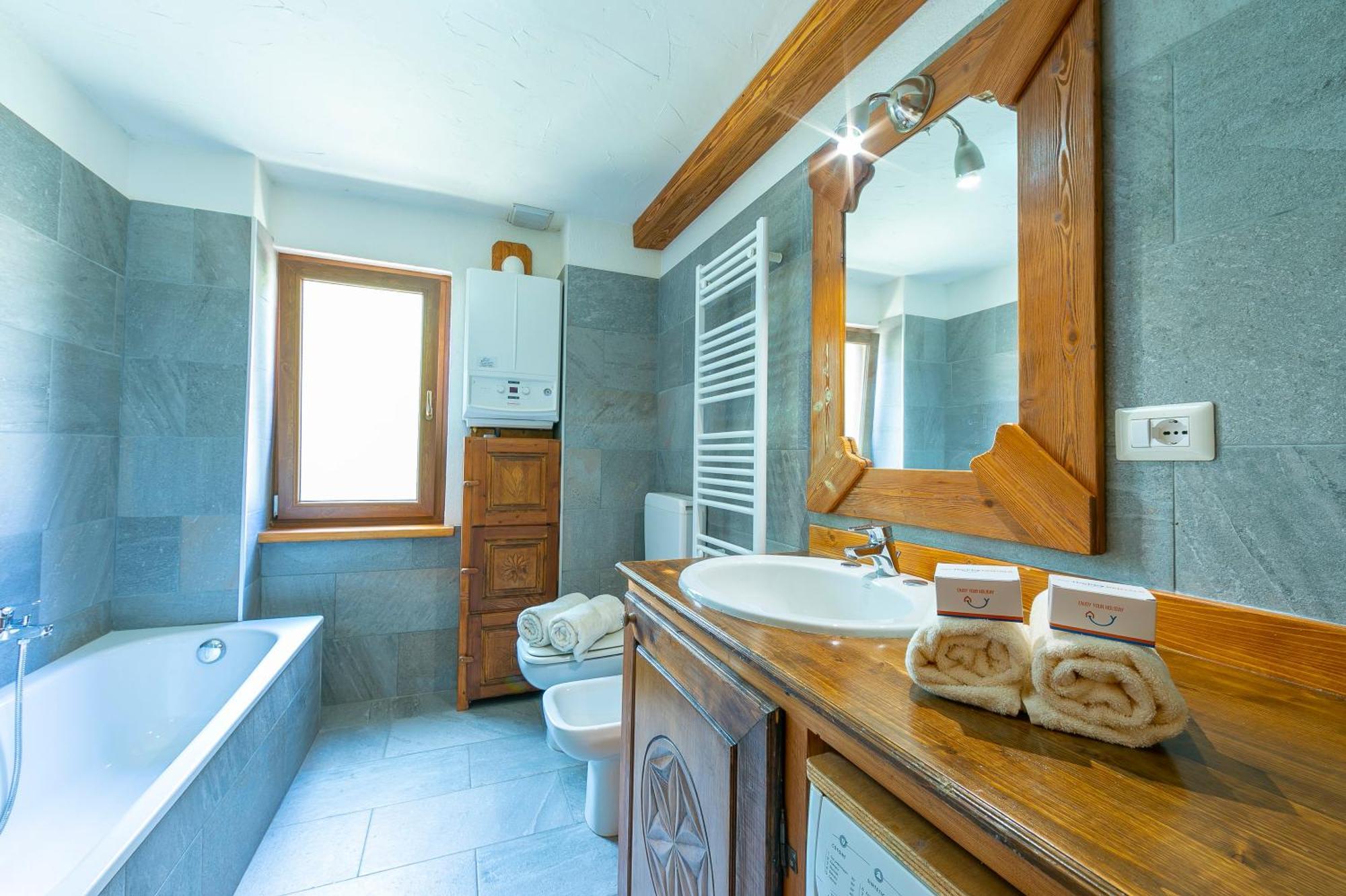 Miramonti 21 Ski In - Ski Out - Happy Rentals Oulx Zewnętrze zdjęcie